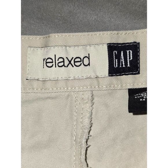 Gap Men's Shorts Size 38 Relaxed Fit - Picture 3 of 8